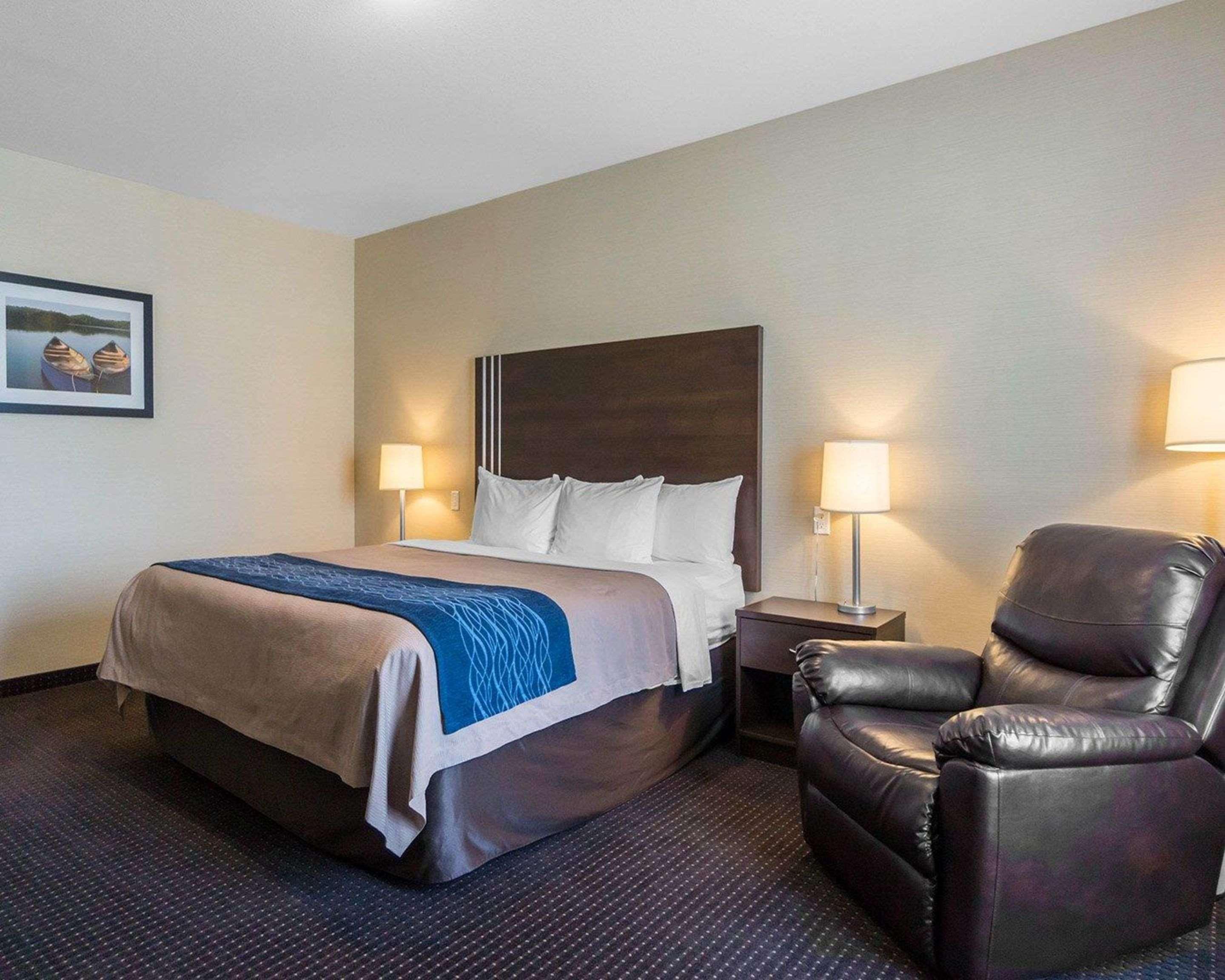 Comfort Inn & Suites Fox Creek Ngoại thất bức ảnh