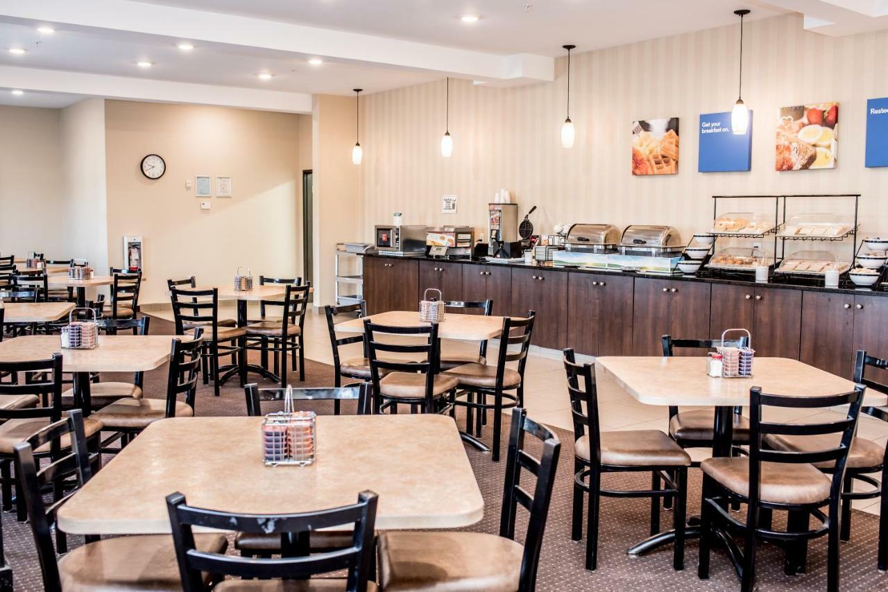 Comfort Inn & Suites Fox Creek Ngoại thất bức ảnh