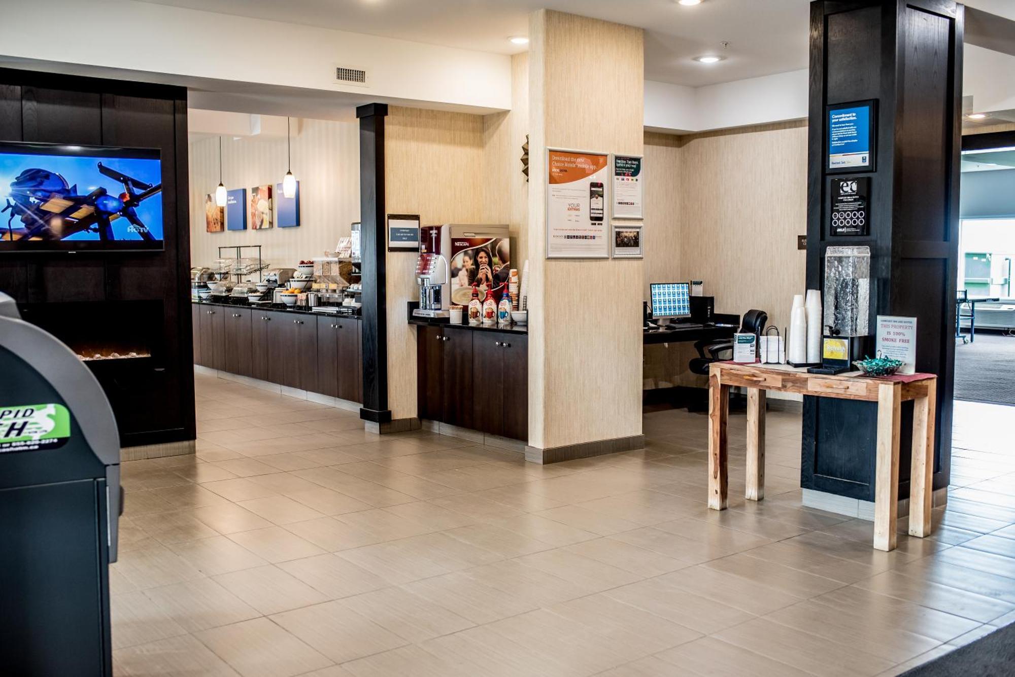 Comfort Inn & Suites Fox Creek Ngoại thất bức ảnh